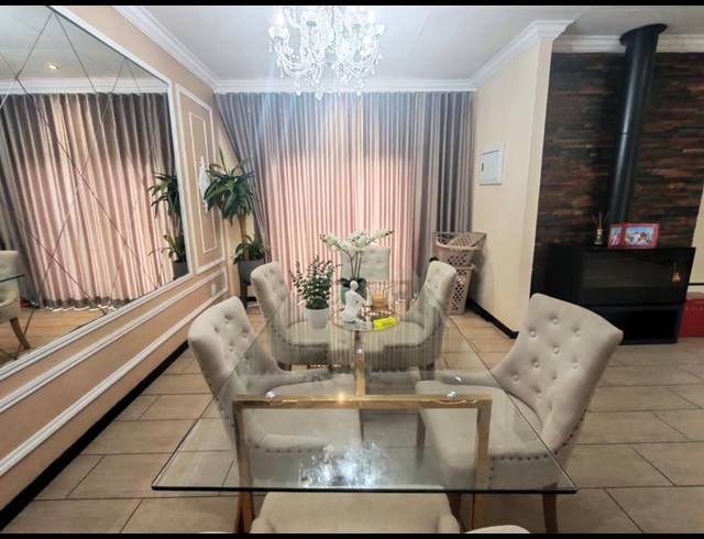 3 BEDROOM HOUSE FOR SALE IN ECO PARK ESTATE